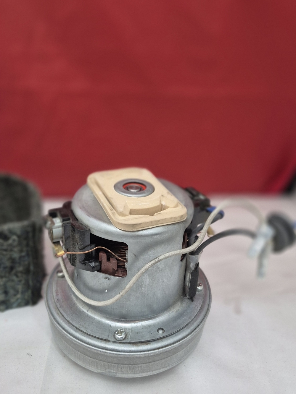 Shark NV355 NV356E NV357 NV358 SMALL 120V MOTOR ENGINE Genuine Part HX-70GB-95